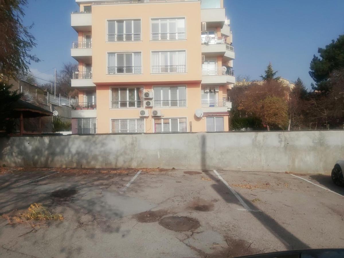 Saint Nicholas Varna Lovely 2 Bedroom Apartment With Sunny Garden Экстерьер фото